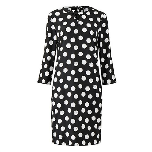 Ladies Maternity Printed Dress Size: Small