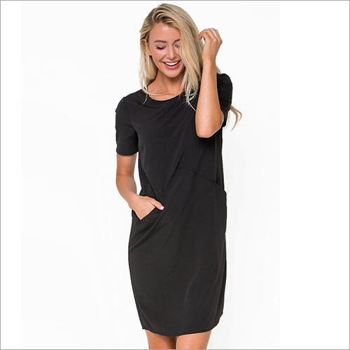 Ladies Short Sleeve Shift Dress Size: Small