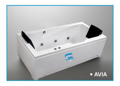 Avia jacuzzi bath tub