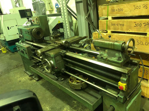 TOS SN 40 B LATHE MACHINE