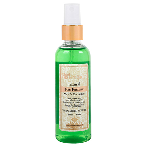 Mint And Cucumber Face Spray Color Code: Green