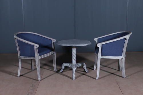 Accent Chair With Design Round table