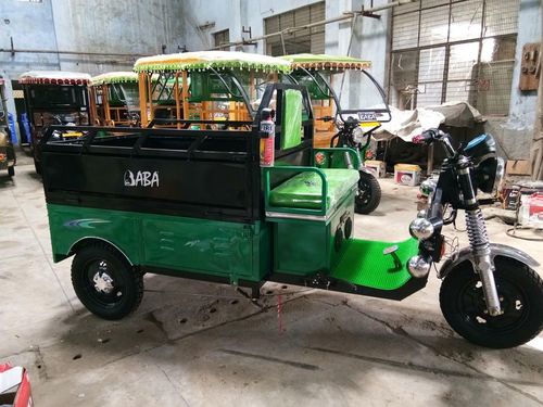 LOADING RICKSHAW