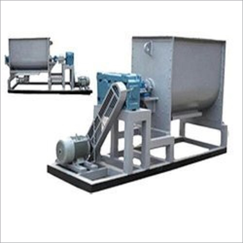 Detergent Cake Making Machine Capacity: 200 Kg/Hr