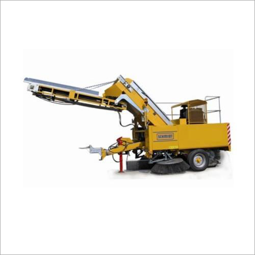 Manmachine Senior 2000 Towed Sweeper