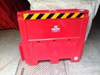 ROAD BARRICADE WATER FILLABLE  1Mtr