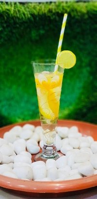 Retro Designed Disposable Paper Straw - Eco-friendly, Customized Size, Yellow | Strong And Durable, Food Safe, Elegant Patterns