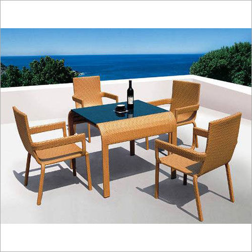 4 Outdoor Chair Set