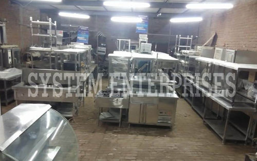 Industrial Canteen Kitchen Equipment & Cafeteria Kitchen - Size: Any