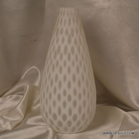 UNIQUE DESIGN GLASS FLOWER VASE