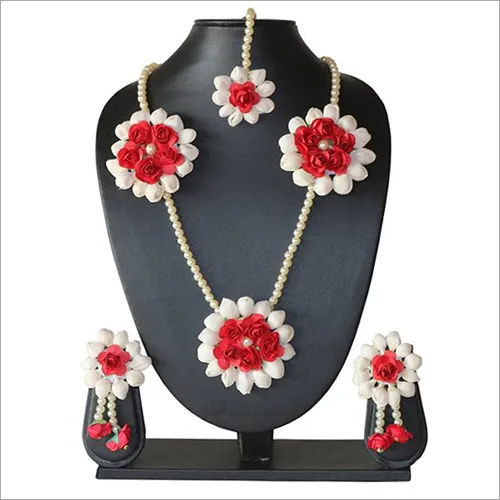 Artificial Flower Designer Necklace Set