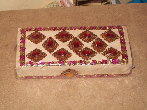 Dry floor tray and UV print box