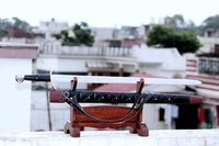 Viking Sword - High Quality Carbon Steel, 31.10 Inches Blade Length - Elegant Mirror Polished Finish, Elaborate Knuckle Guard, Lightweight Design, Ideal Decorative Gift