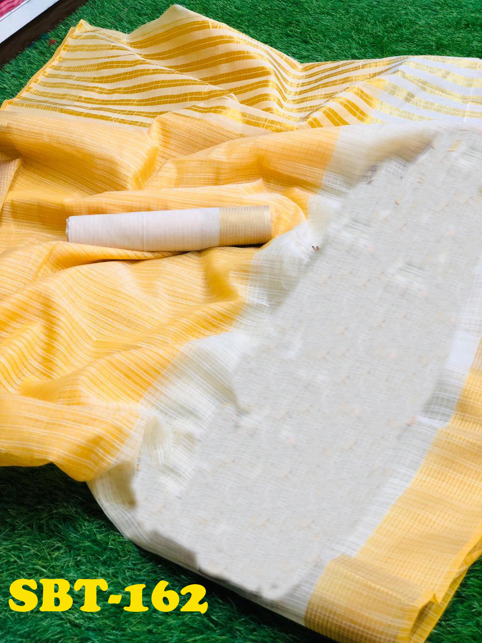 NEW FANCY SAREE WITH MONIKA CHECKS