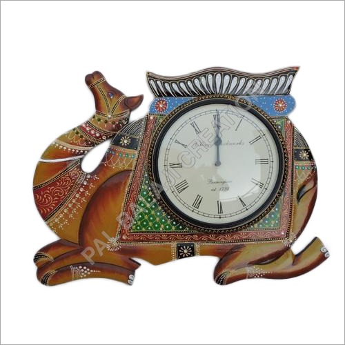 Camel Shape Wooden Round Wall Clock