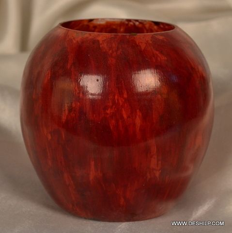 SMALL RED COLOR GLASS FLOWER VASE
