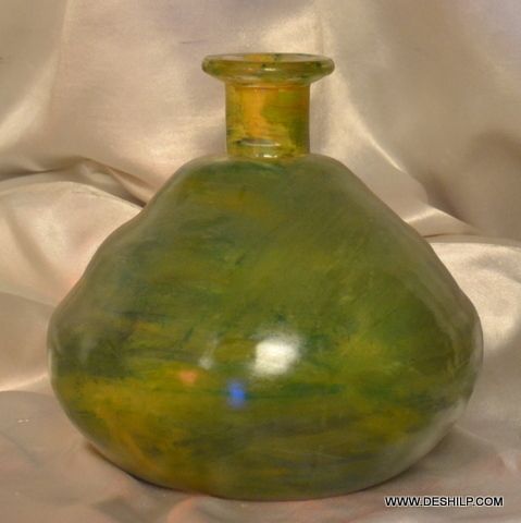 ANTIQUE SHAPE GLASS COLOR FLOWER VASE