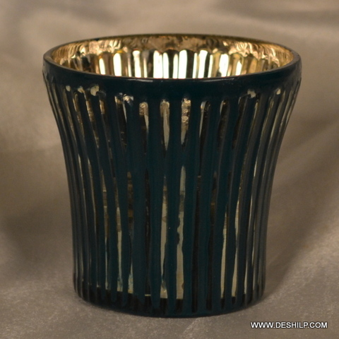 Black Round Plated Candle Holder - Material: Glass