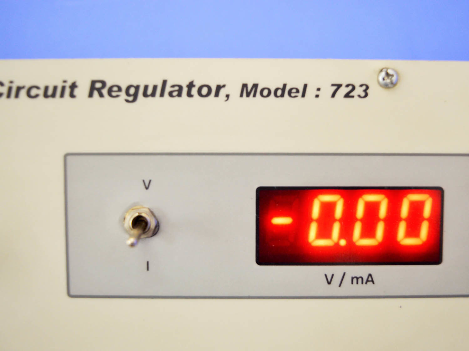 Integrated Circuit Regulator, 723