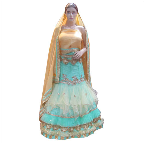Designer Bridal lehenga In Chandni Chowk Market | Navya Bridal Lehengas |  Delhi Lehenga Market - YouTube