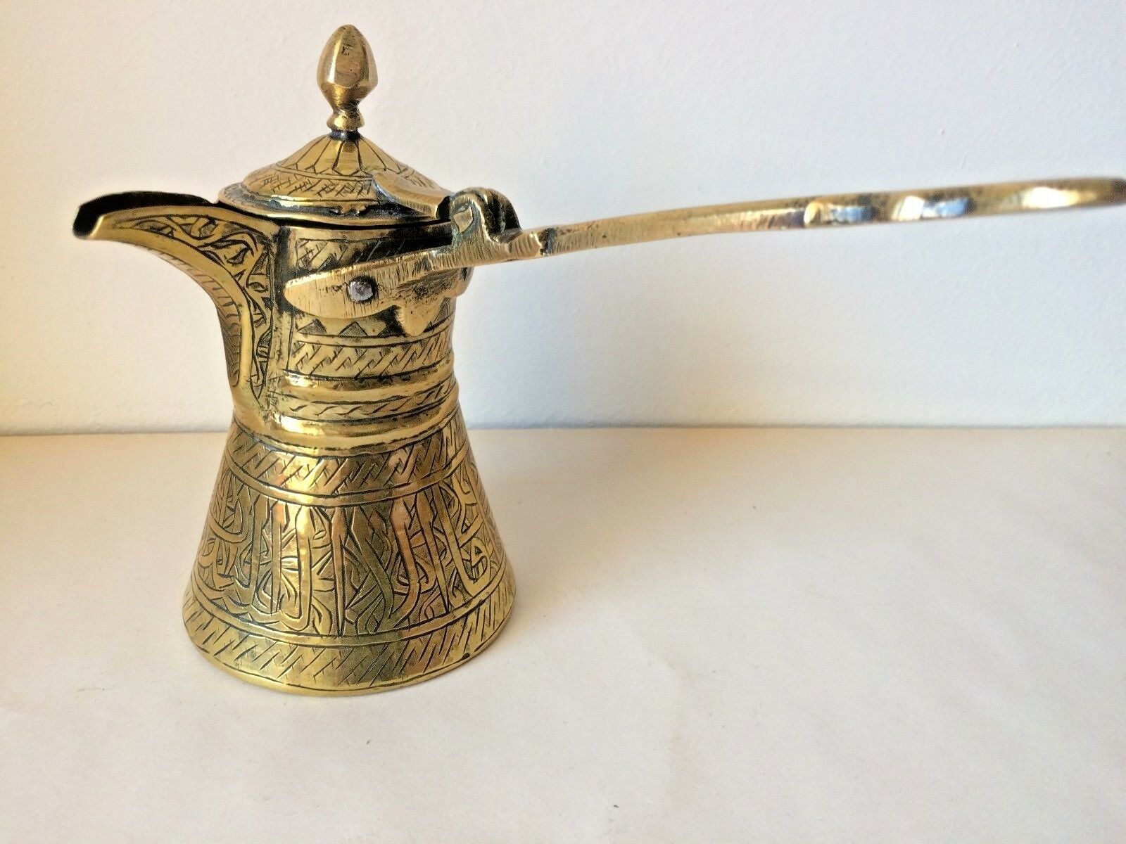 Beautiful Brass Dallah Coffee Set of 8