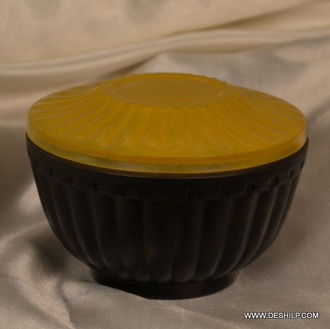 SMALL GLASS JAR WITH PLASTIC LID FOR KITCHEN WARE