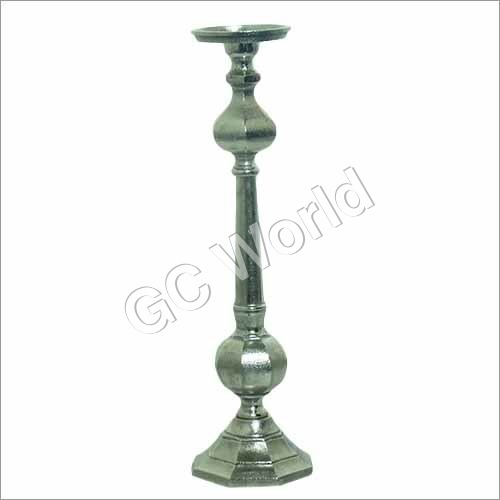 Metal Casted Piller Holder