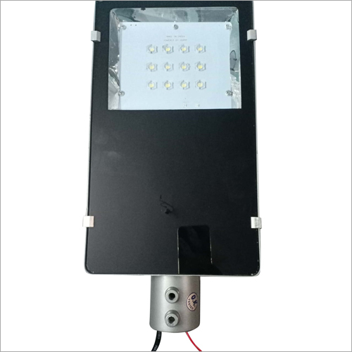 Solar semiintergreated street light with Lanc
