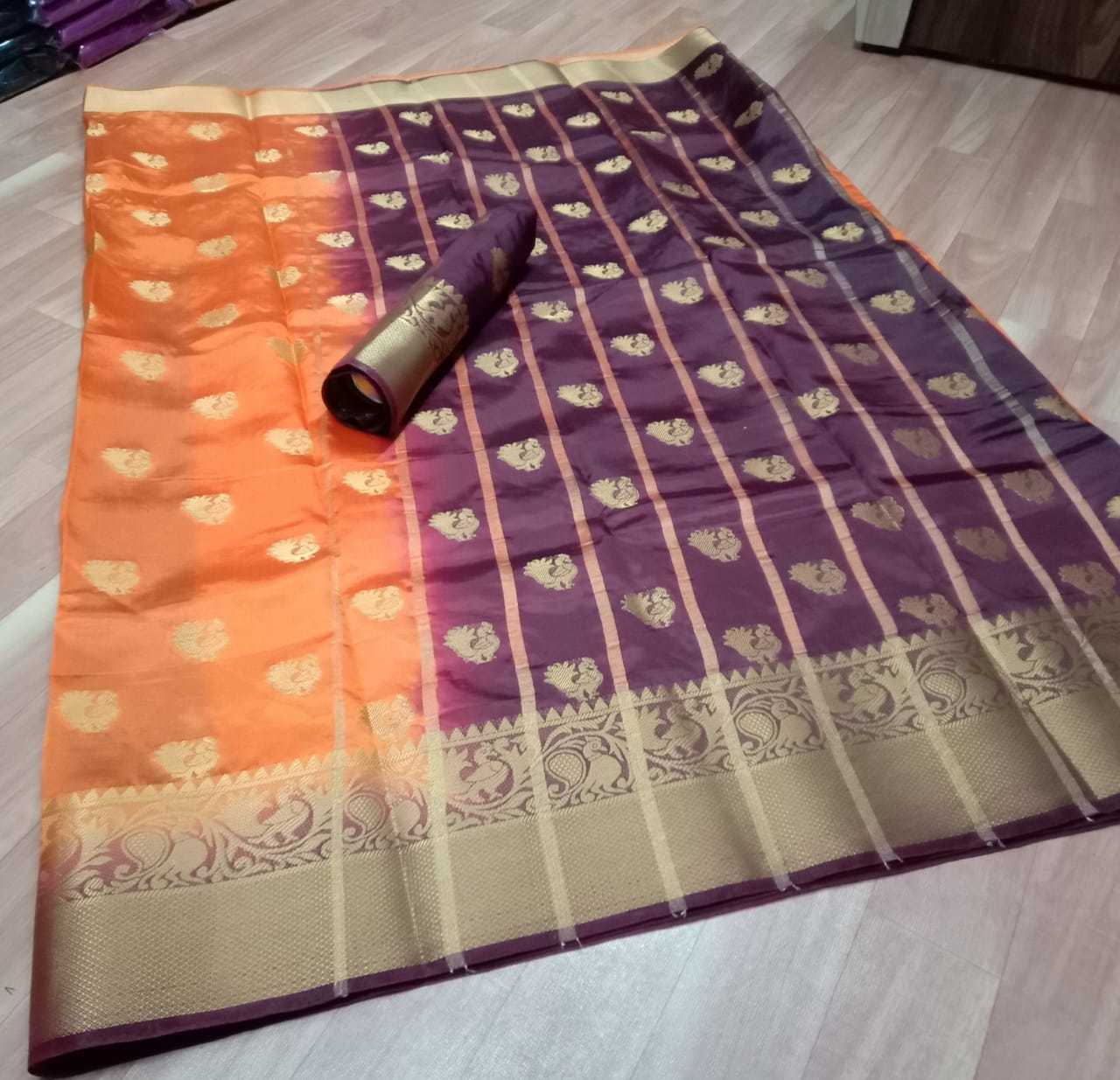 Kanchivaram Flower Jequard Butta Sarees