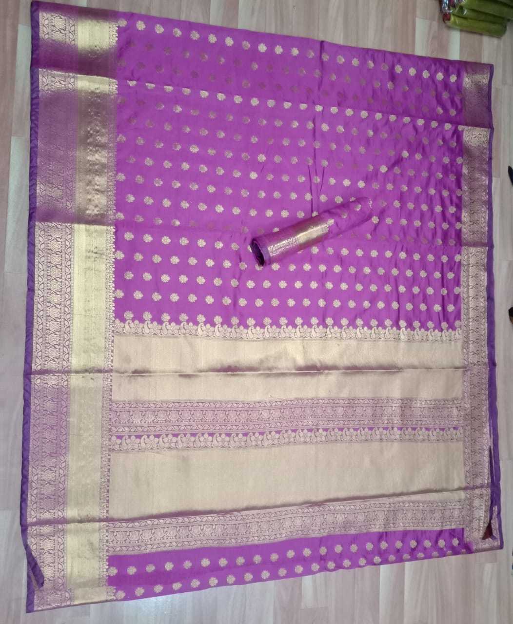 JEQUARD ZARI BUTTA SILK SAREE