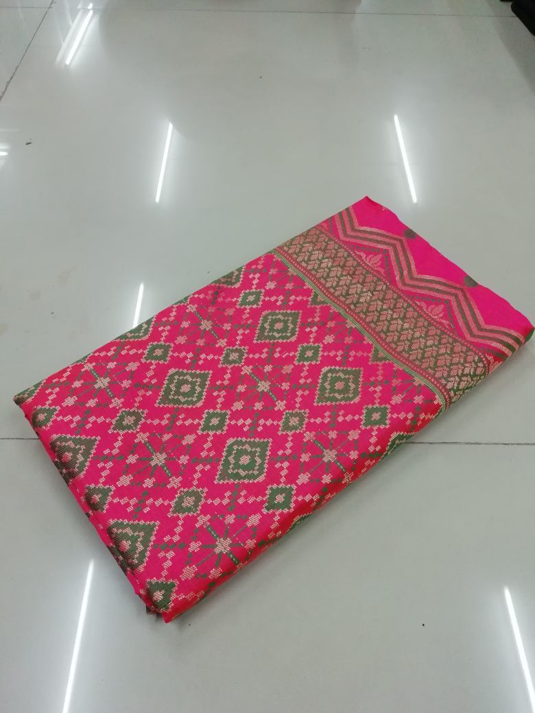 Tejashwi Banarasi saree
