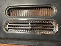 128 - REAR DOOR GRILL SHOW COVER