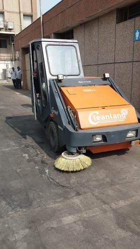 Industrial Cleaning Machine