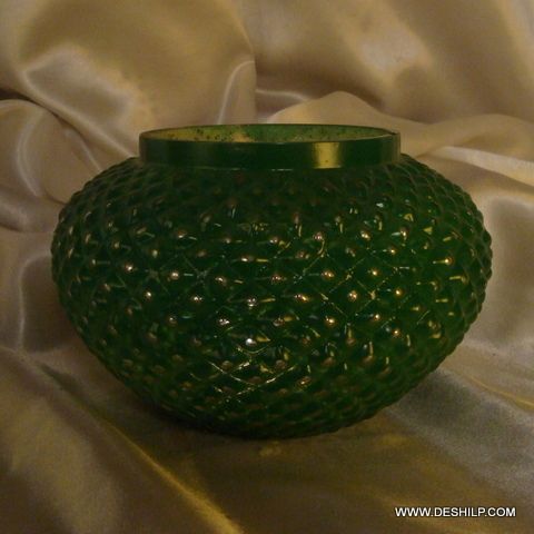 MATKI SHAPE GREEN CANDLE HOLDER