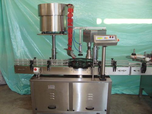 Automatic Screw Capping Machine