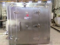Vacuum Tray dryer