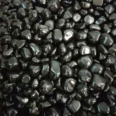 Black jambo polish pebbles