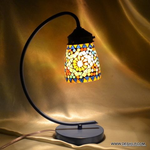 BEAUTIFUL GLASS MOSAIC LAMP