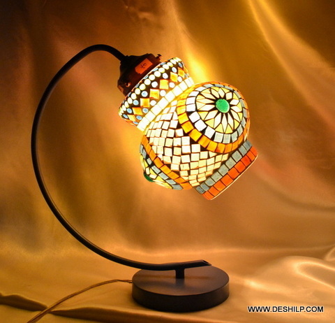 BEAUTIFUL MOSAIC DESIGN GLASS TABLE LAMP