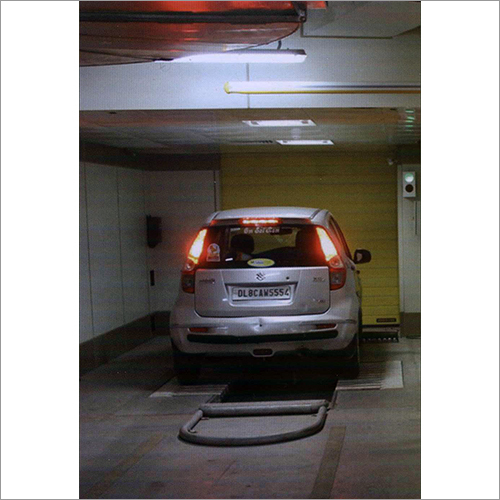 Rototic Shuttle Dolly Public Parking