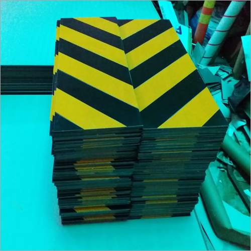 Yellow Black Railway Signage Body Material: Ms