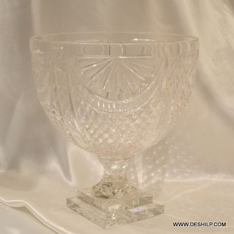 ANTIQUE CRYSTAL CUTTING FLOWER VASE