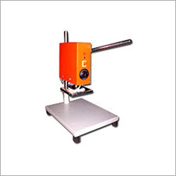 Bottle Cap Sealing Machine