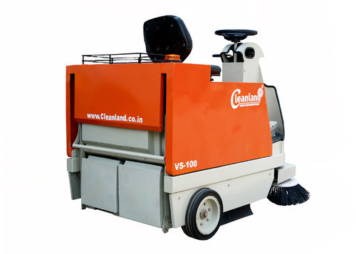 Battery Operated Sweeping Machine for Parking Area
