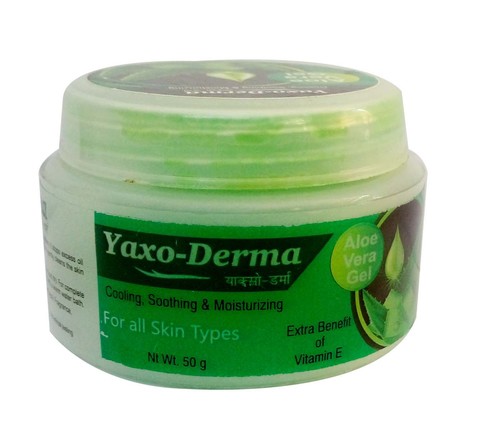 YAXO DERMA ALOE VERA GEL.