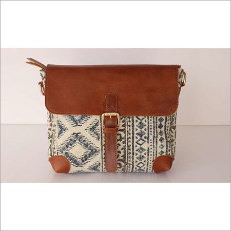 MESSENGER BAG COTTON RUG WITH LEATHER TRIM