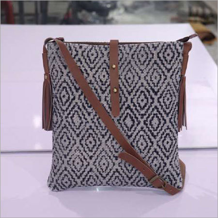 NEW MESSENGER BAG VINTAGE COTTON RUG WITH LEATHER TRIM