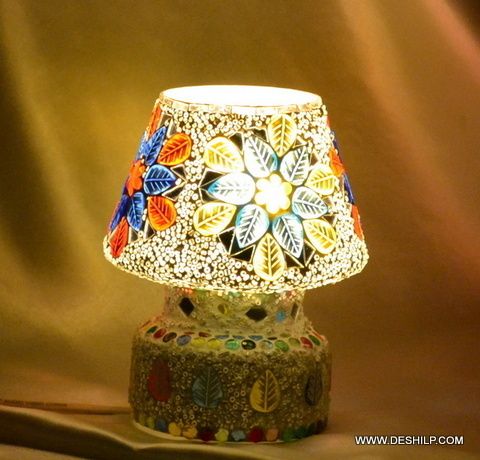 WHITE MOSAIC GLASS TABLE LAMP