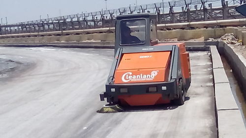Ride On Floor Sweeping Machine For Ports