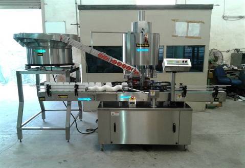 Automatic Six Head Screw Capping Machine